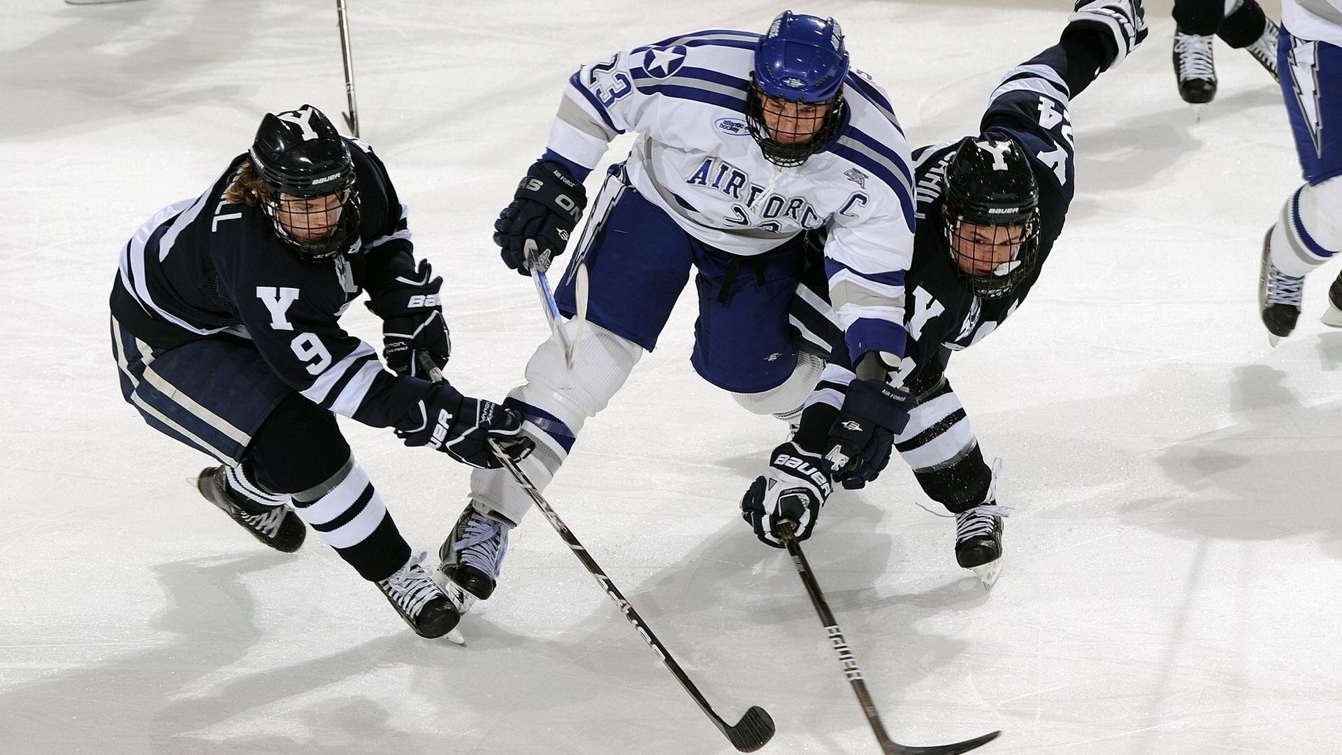 “马科斯·莫奇的防守技术与领导力，成为阿根廷美洲狮队的核心力量”